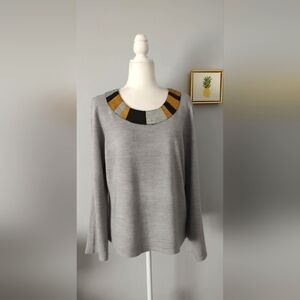 Mercer street studio sweater Gray Embellished Neck Size XL Long Sleeve Good Cond